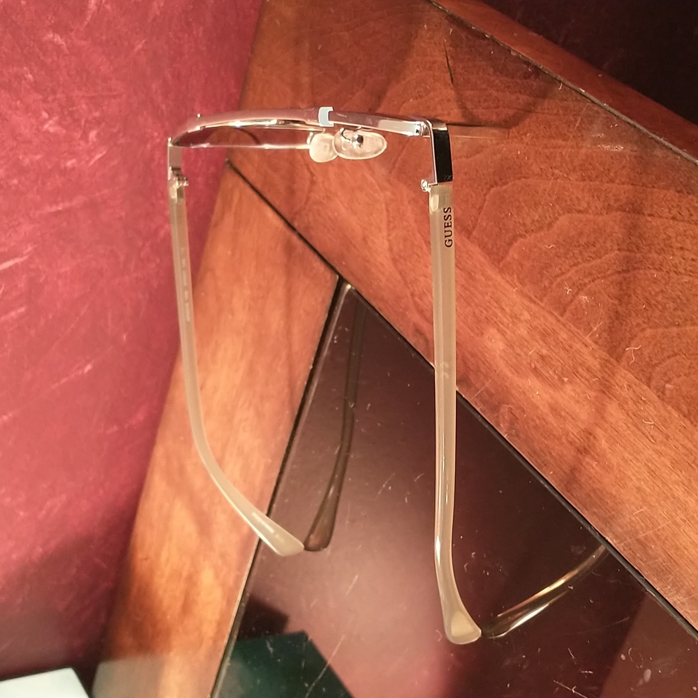 Guess GF0318 10B Silver Frame Amber Lens Designer Sunglasses - NWOT - Picture 2 of 7